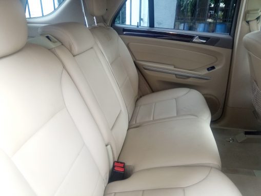 Mercedes Benz ML 350 interior view 4